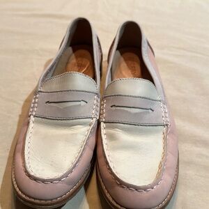 Sperry Women's Seaport Penny Tri Tone Loafer, Pink, White, and Gray. Size 9